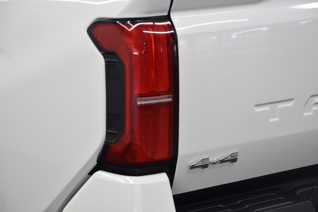 Used 2025 Toyota Tacoma SR5 image 10