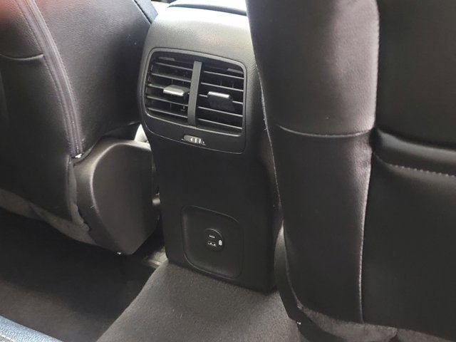 Used 2022 Ford Escape Titanium w/ Titanium Elite Package AWD/4WD image 10