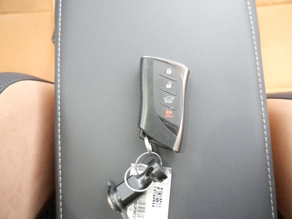 Certified 2023 Lexus RZ 450e Premium w/ Accessory Package (P1) image 27