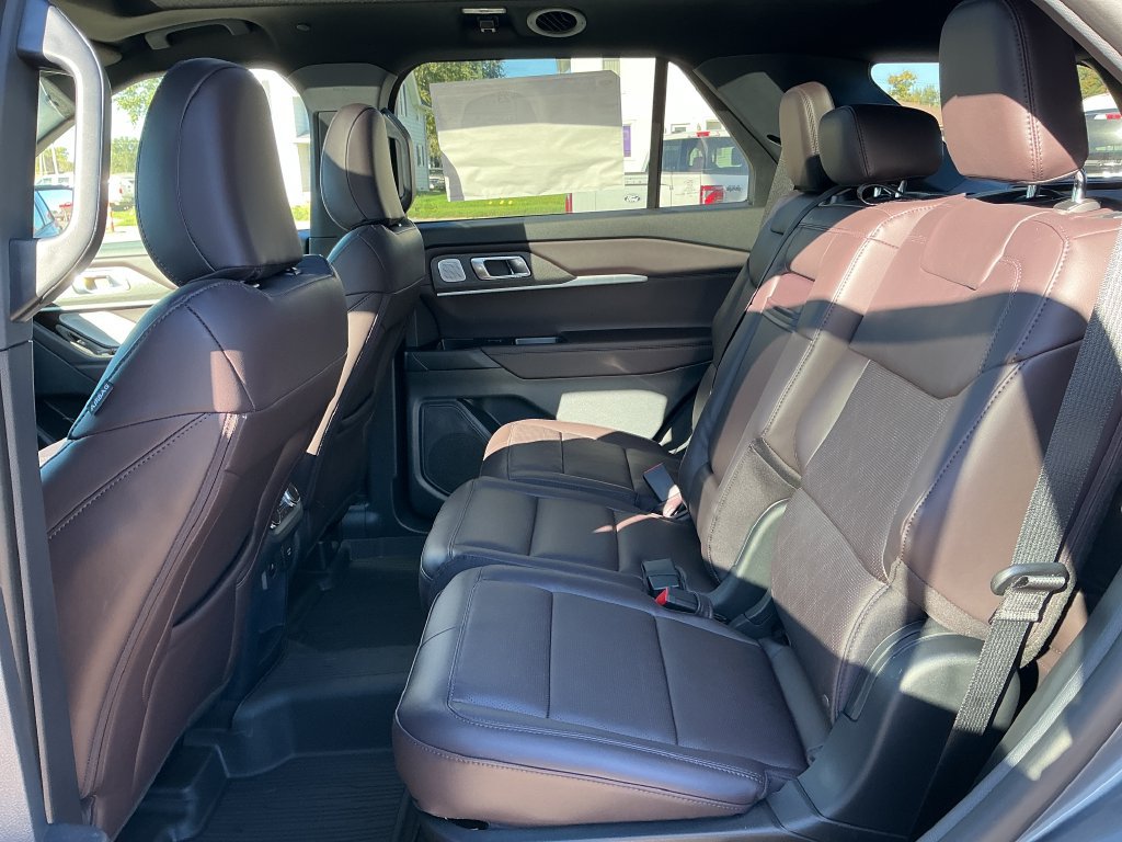 New 2026 Ford Explorer Platinum AWD/4WD image 21