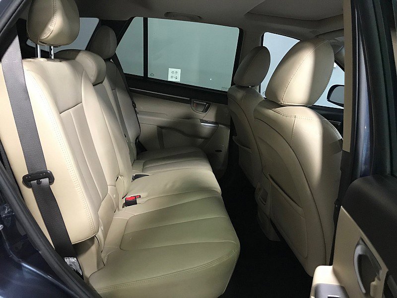 Used 2012 Hyundai Santa Fe Limited FWD image 20