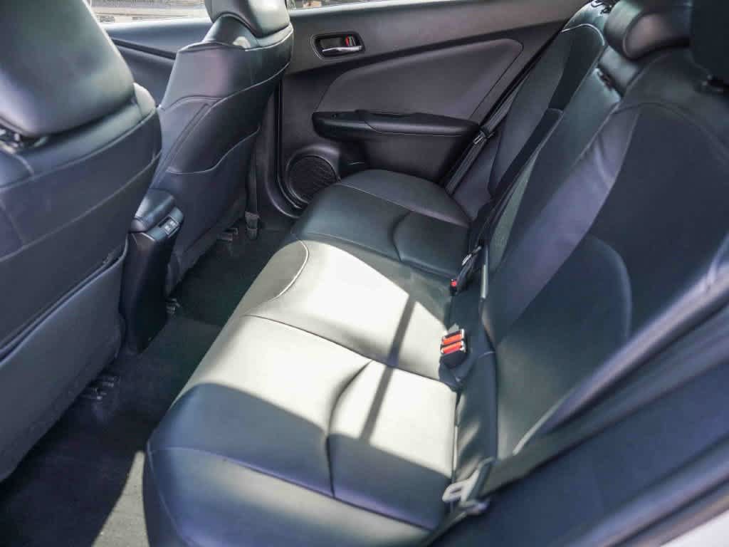 Used 2022 Toyota Prius FWD image 15