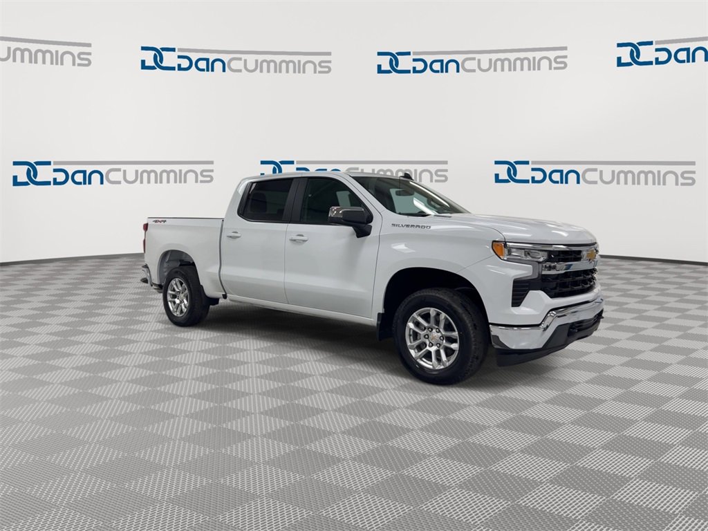 New 2026 Chevrolet Silverado 1500 LT image 2