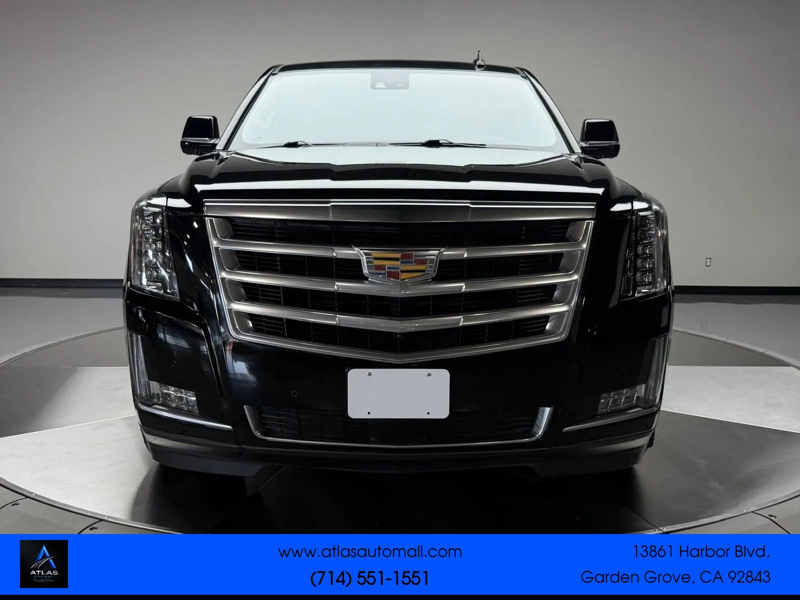 Used 2016 Cadillac Escalade Premium AWD/4WD image 3