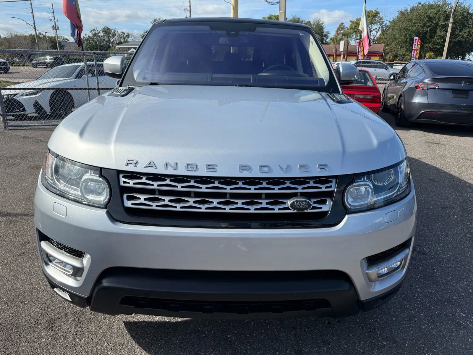 Used 2016 Land Rover Range Rover Sport HSE AWD/4WD image 2