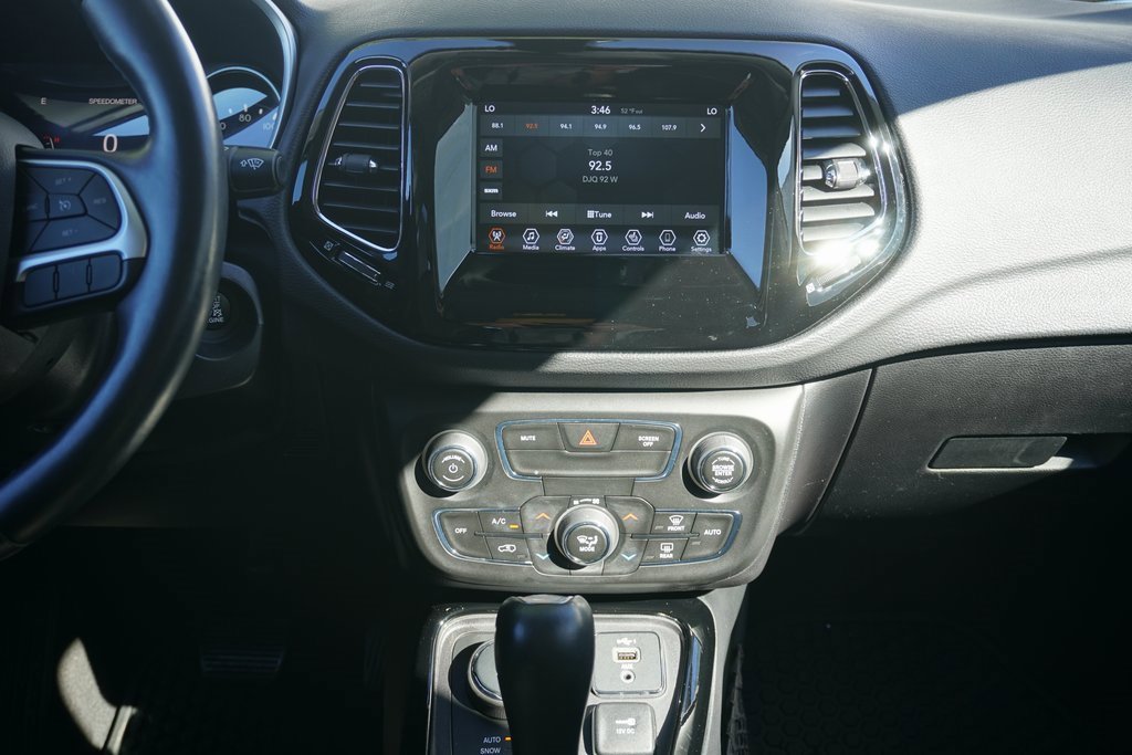 Used 2021 Jeep Compass Latitude w/ Sun and Sound Group image 19