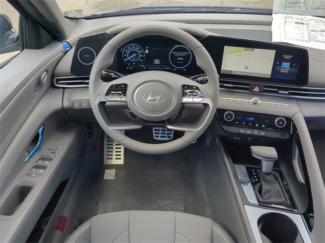 New 2025 Hyundai Elantra SEL image 15