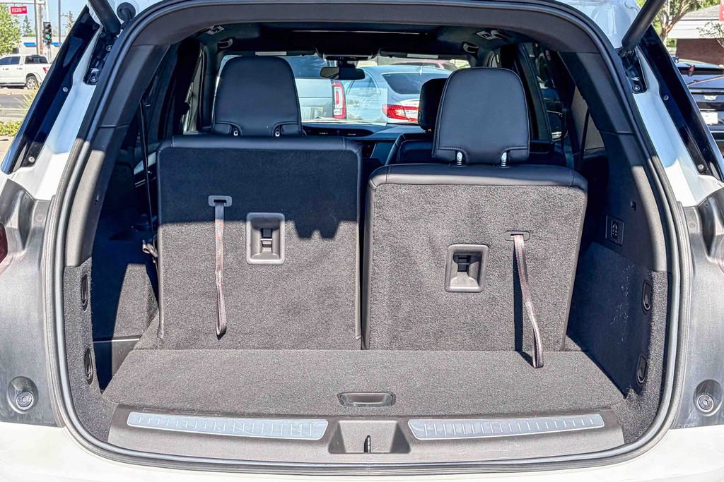 Used 2023 Cadillac XT6 Luxury image 54