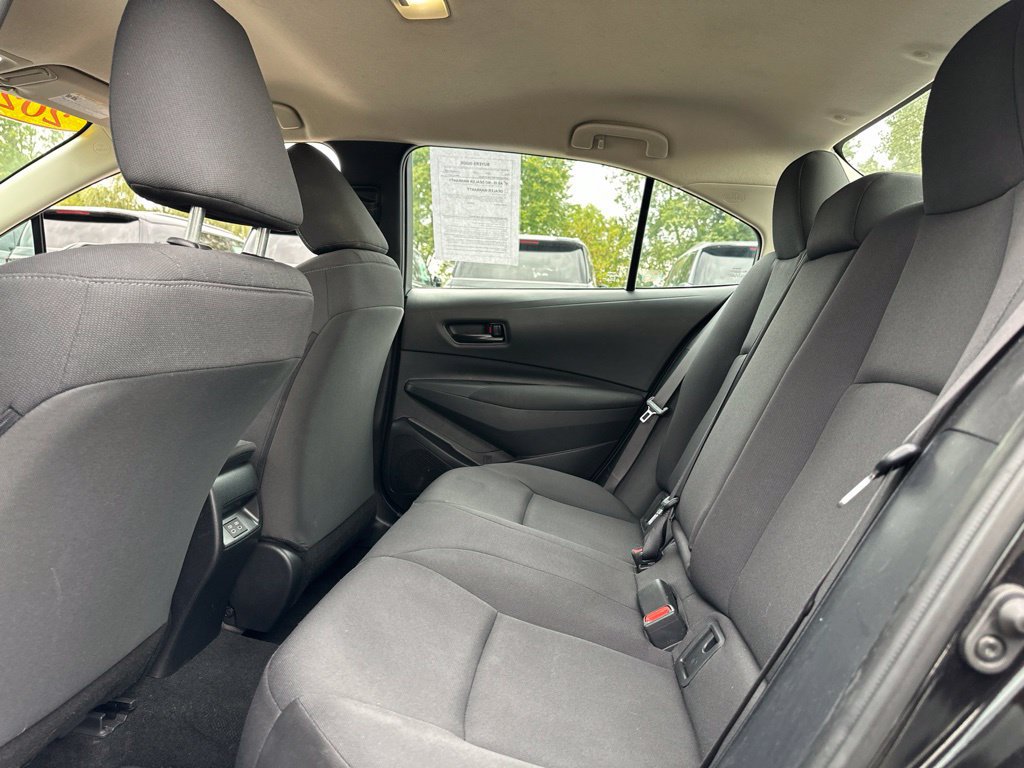 Used 2024 Toyota Corolla LE FWD image 30