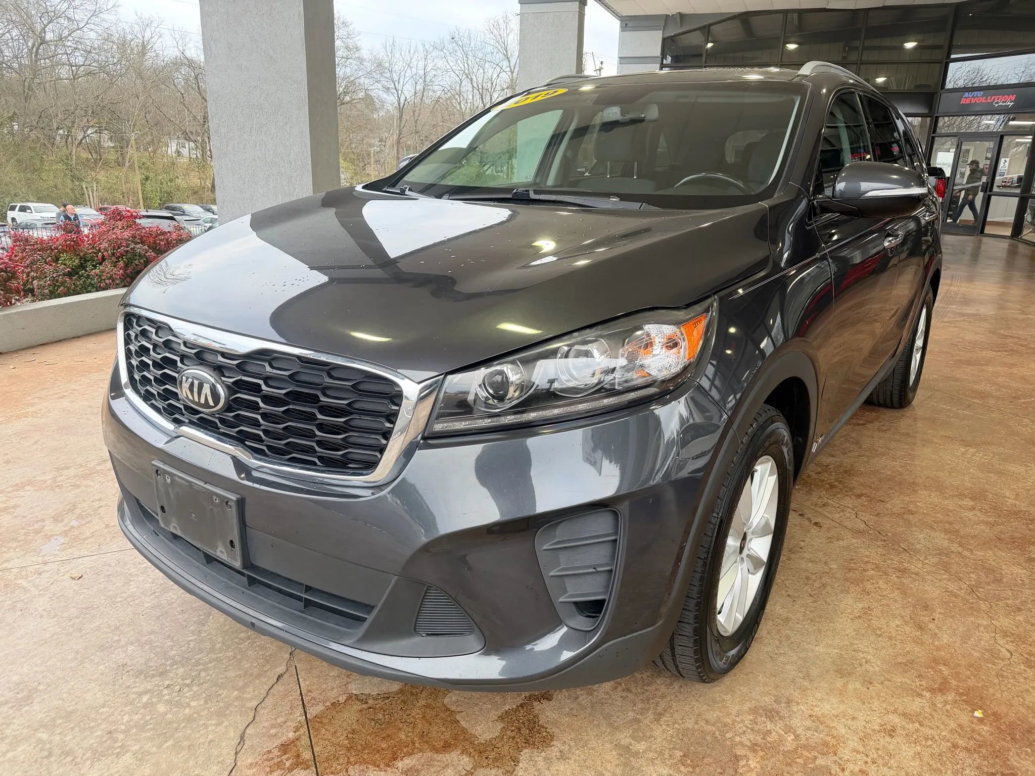 Used 2019 Kia Sorento LX w/ LX Convenience Package image 3