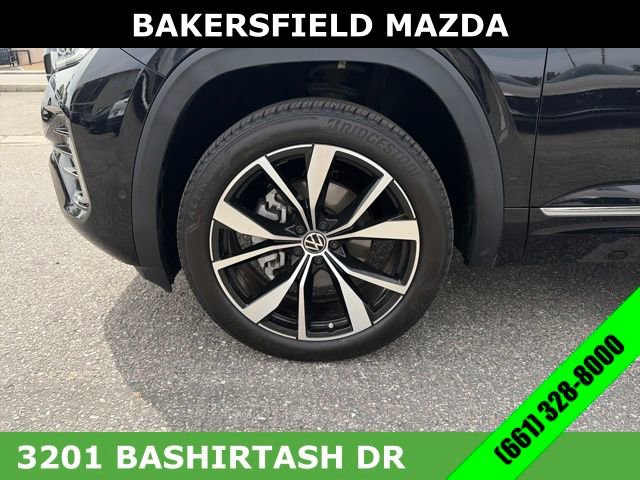 Used 2024 Volkswagen Atlas SEL Premium R-Line image 18
