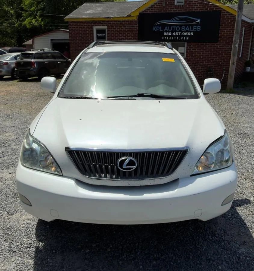 Used 2006 Lexus RX 330 FWD image 2