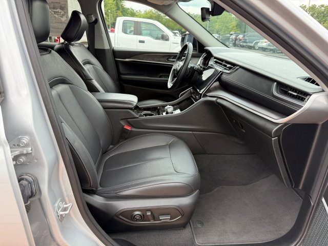 Used 2022 Jeep Grand Cherokee L Limited image 27