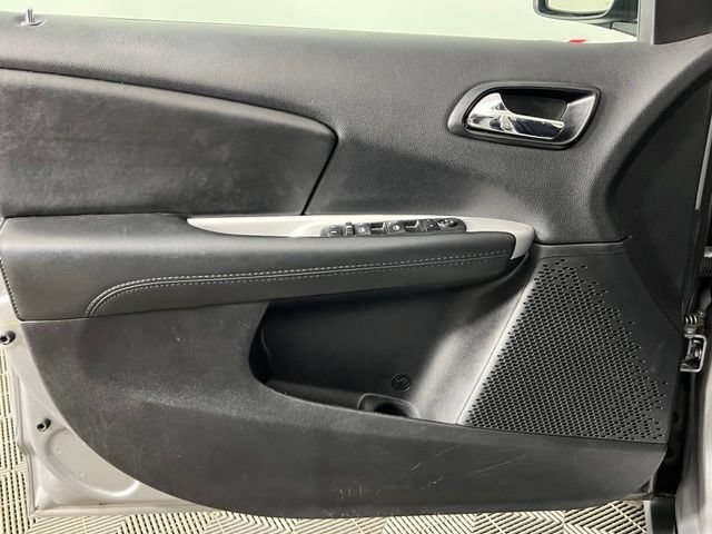 Used 2019 Dodge Journey SE w/ Connectivity Group AWD/4WD image 18