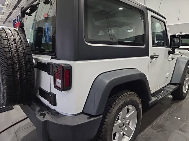 Used 2015 Jeep Wrangler Sport w/ Quick Order Package 24S AWD/4WD image 9