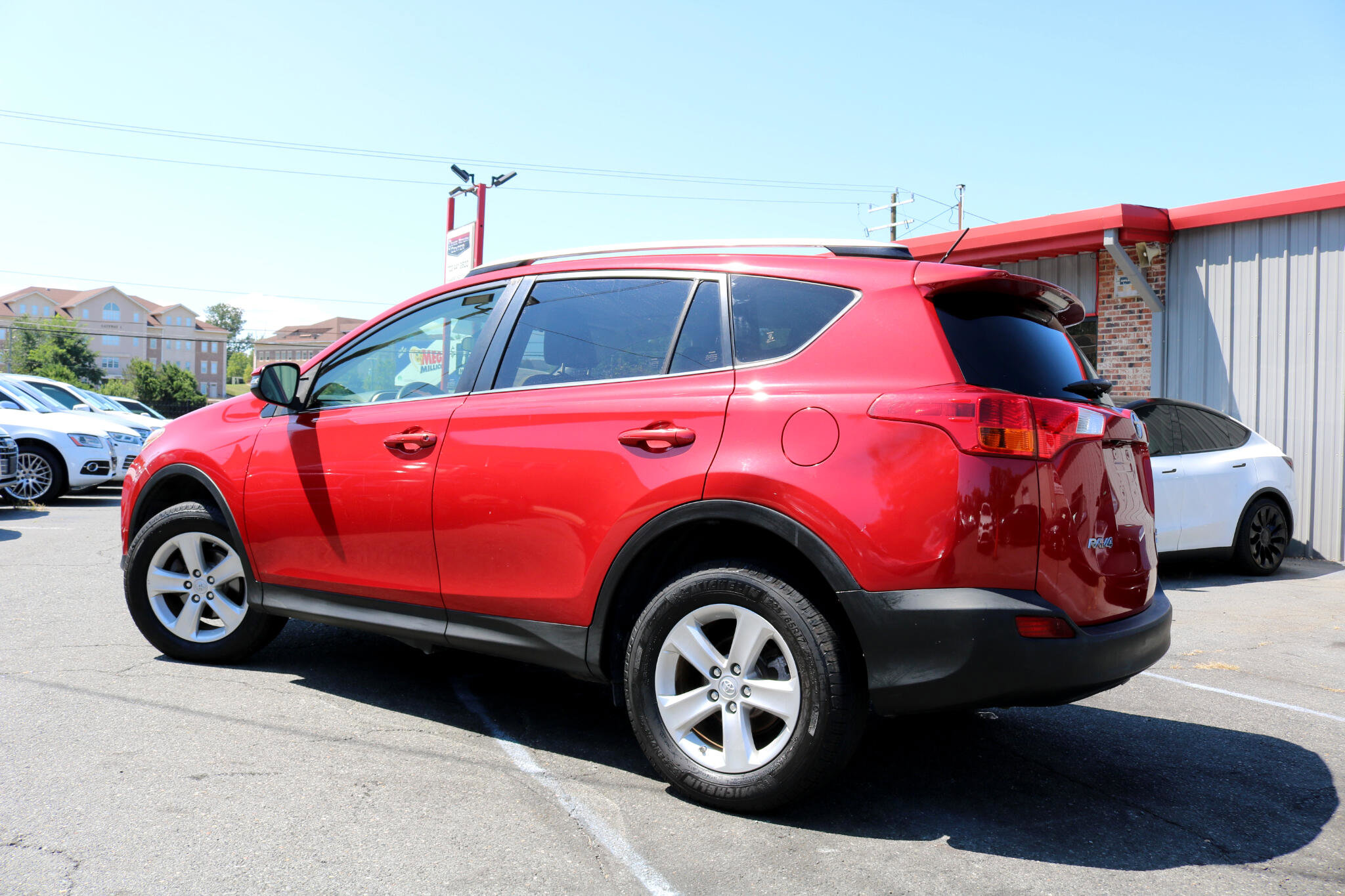 Used 2013 Toyota RAV4 XLE image 7