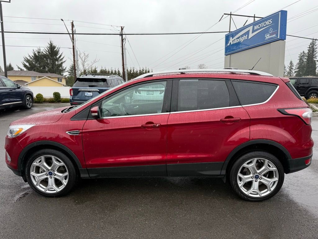Used 2018 Ford Escape Titanium w/ Ford Safe & Smart Package image 2