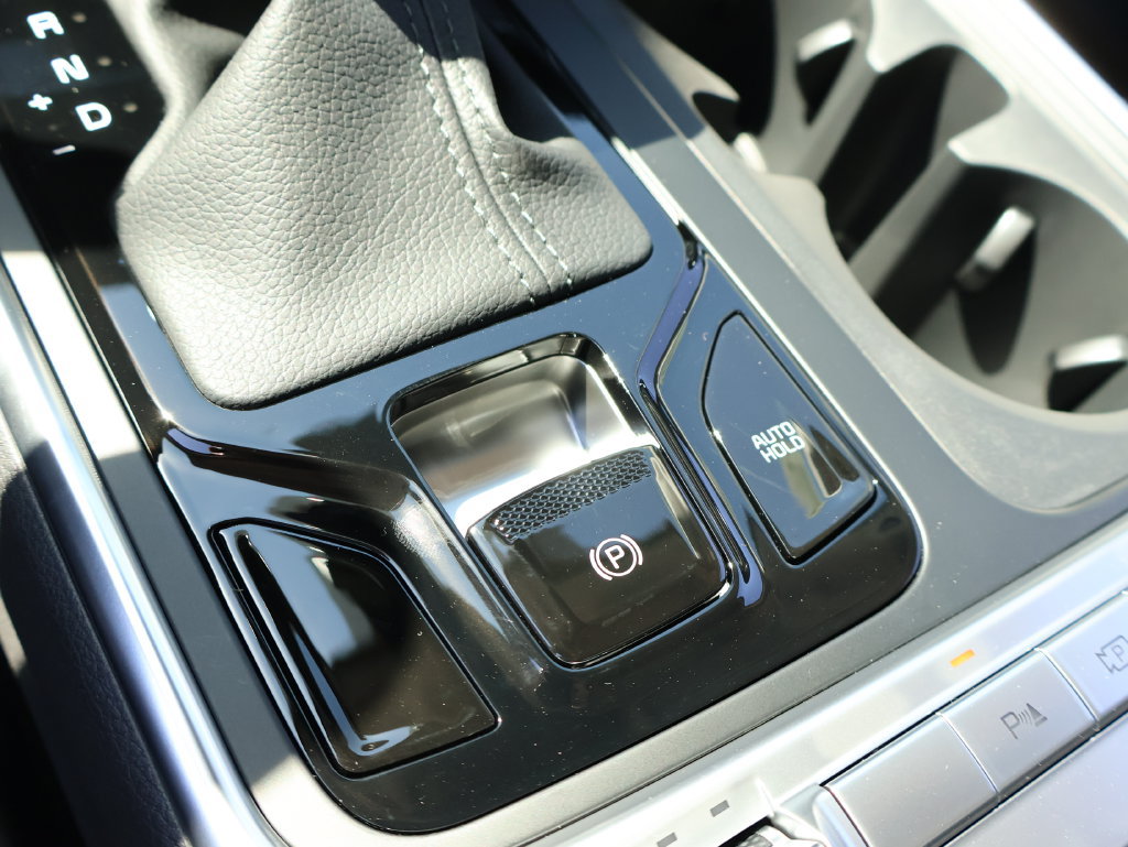 New 2027 Kia Carnival SX w/ Dark Edition Package FWD image 32