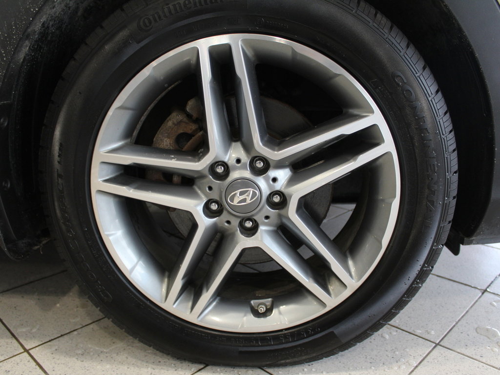 Used 2017 Hyundai Santa Fe Limited image 10