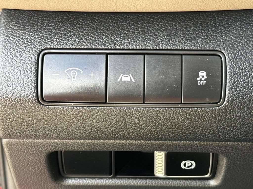 Used 2023 Hyundai Santa Fe SE AWD/4WD image 36