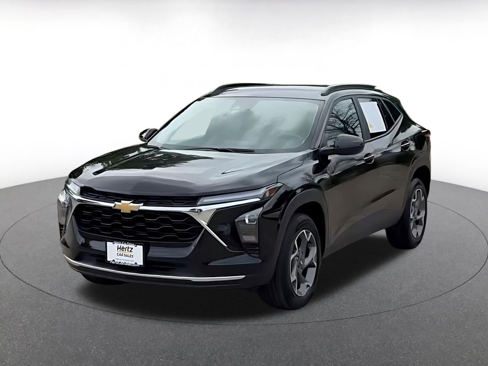 Used 2025 Chevrolet Trax LT image 7