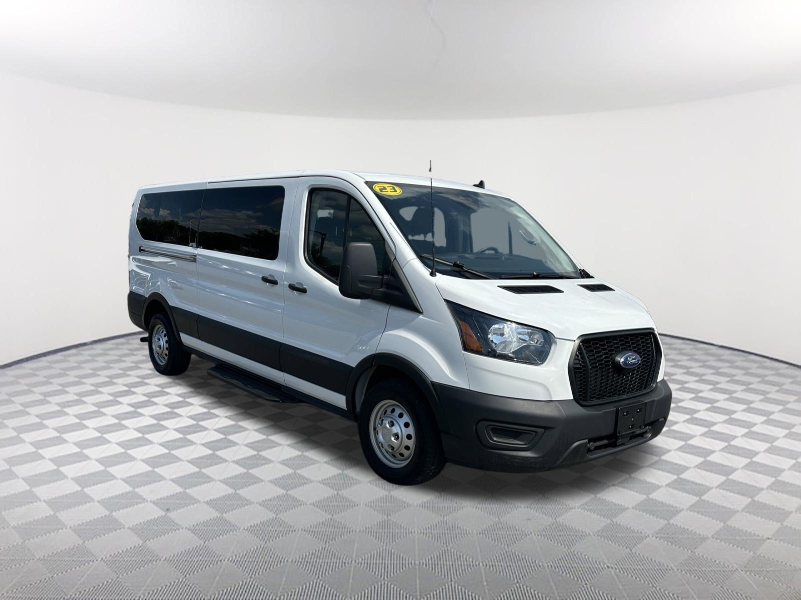 Used 2023 Ford Transit 350 XL AWD/4WD image 3