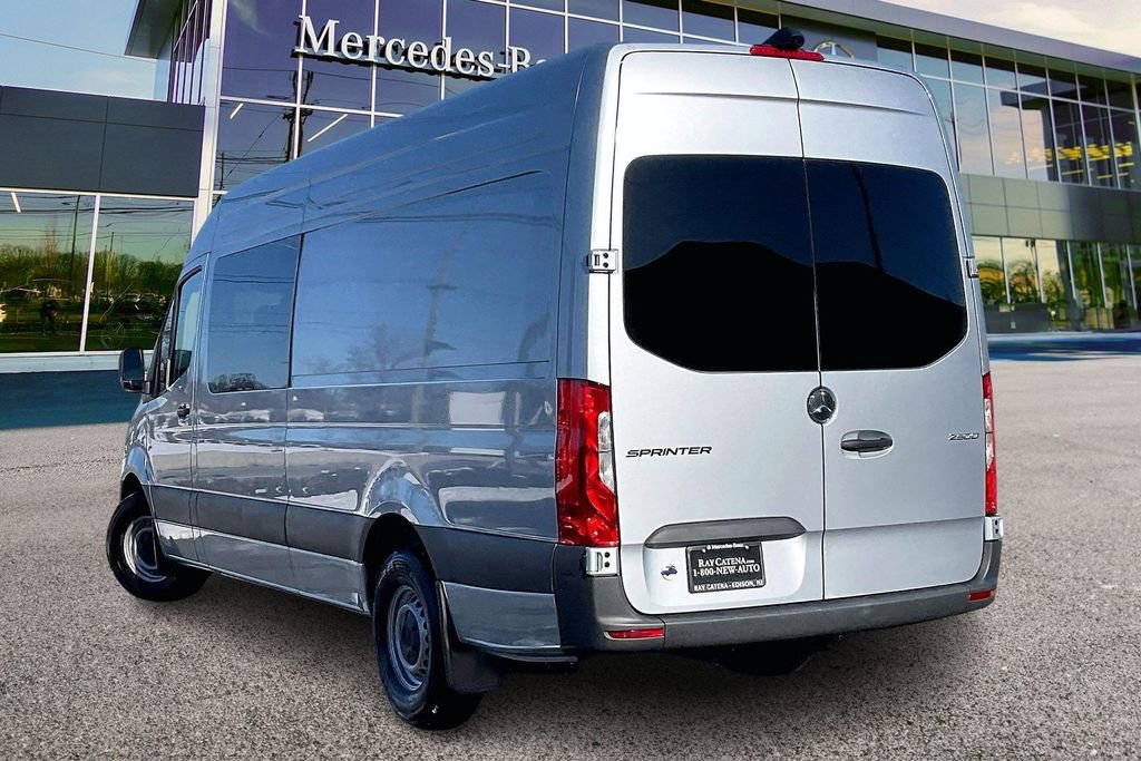 Used 2025 Mercedes-Benz Sprinter 2500 image 2