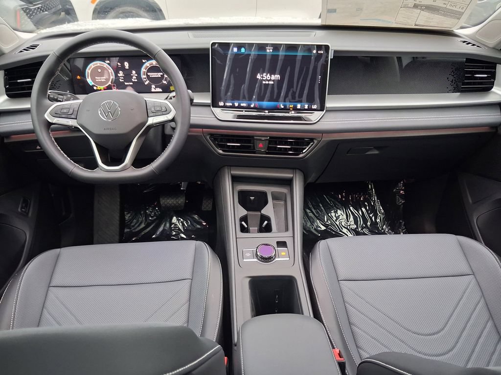 New 2026 Volkswagen Tiguan SE FWD image 6