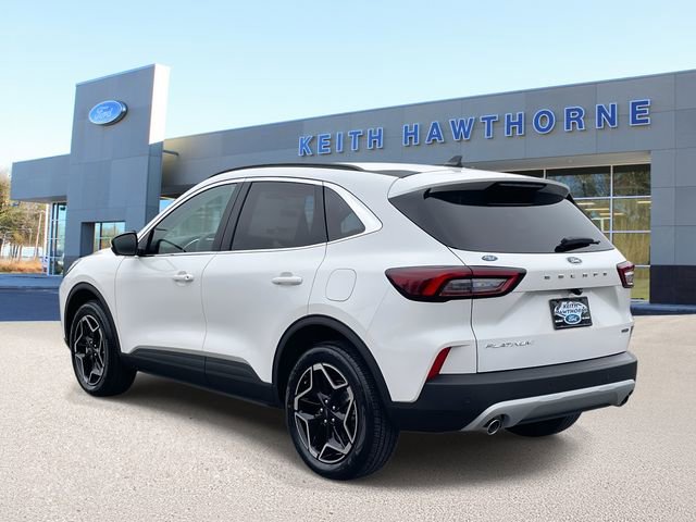 New 2026 Ford Escape Platinum w/ Premium Technology Package AWD/4WD image 4