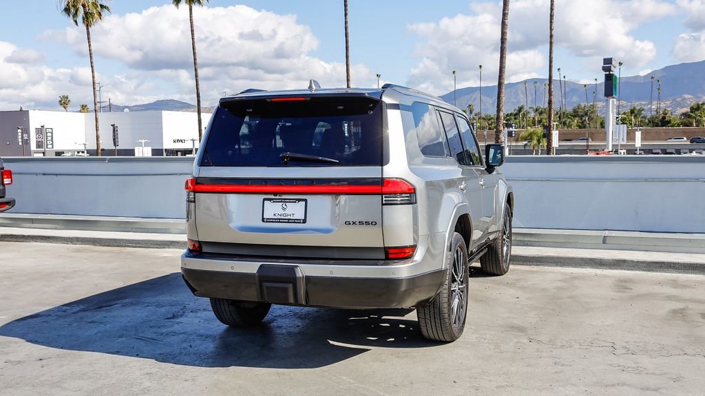 Used 2025 Lexus GX 550 w/ Cold Area Package AWD/4WD image 9