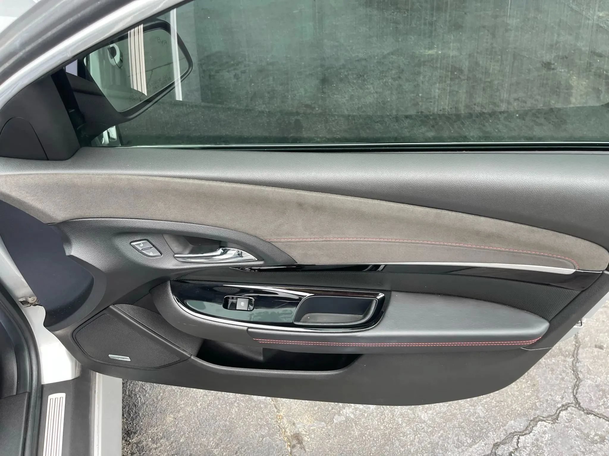 Used 2017 Chevrolet SS RWD image 18
