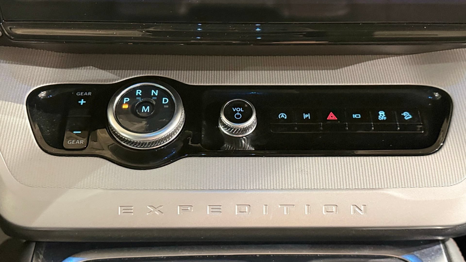 Used 2025 Ford Expedition Max Active AWD/4WD image 94