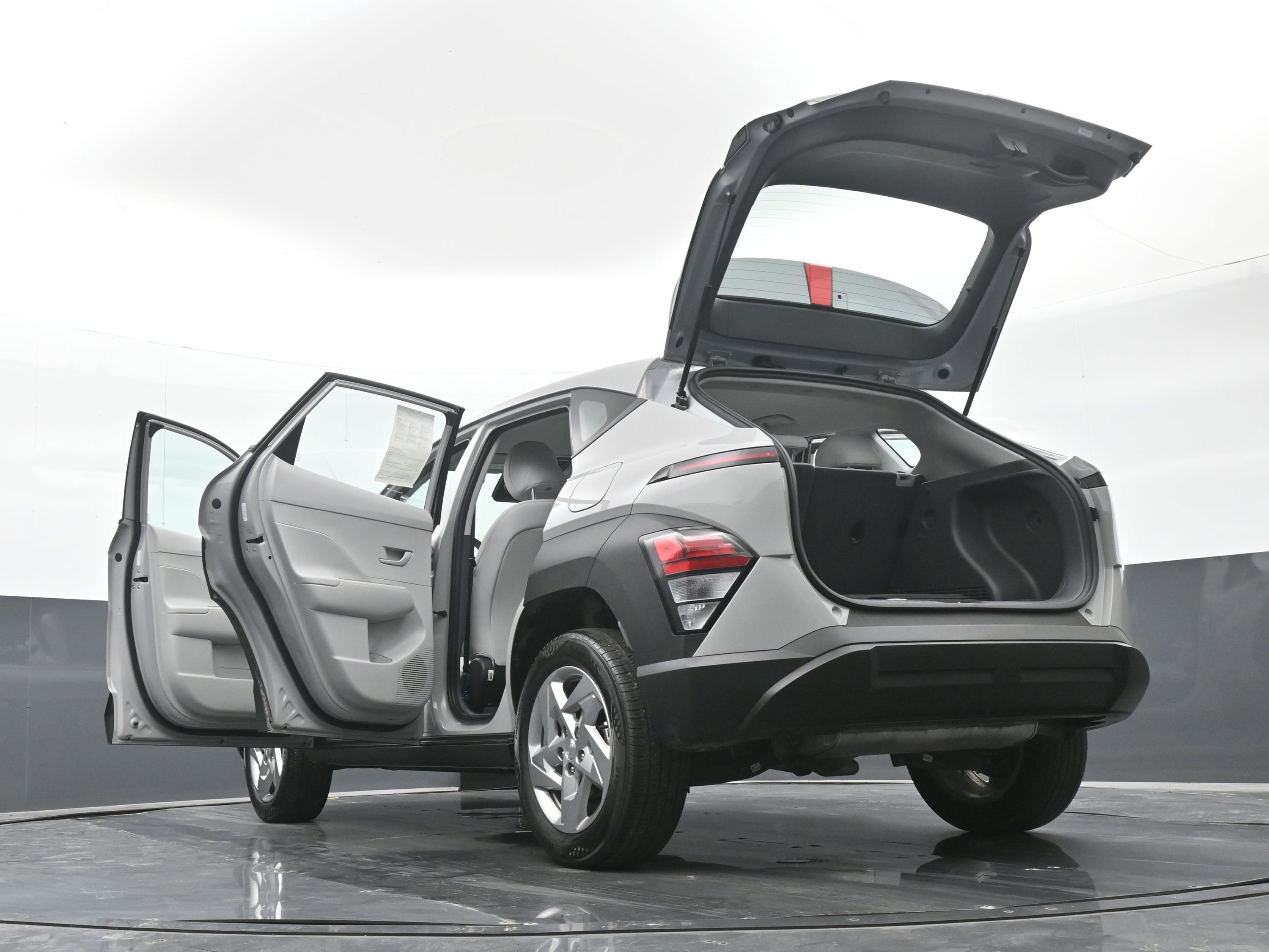 Certified 2024 Hyundai Kona SE AWD/4WD image 50