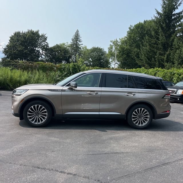 Used 2020 Lincoln Aviator Reserve w/ Equipment Group 201A AWD/4WD image 2