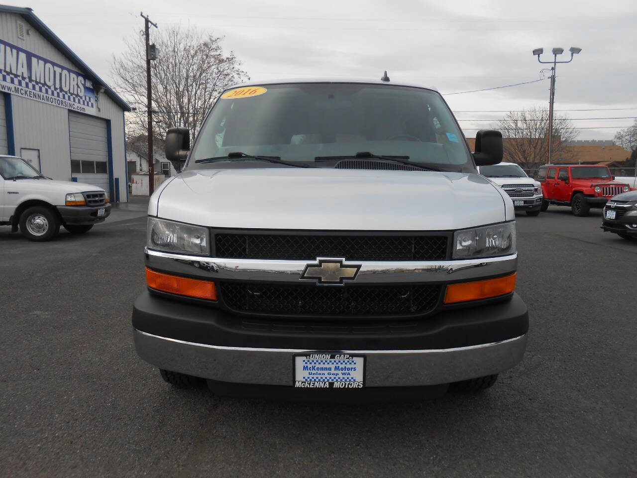 Used 2016 Chevrolet Express 3500 LT w/ LT Preferred Equipment Group image 5