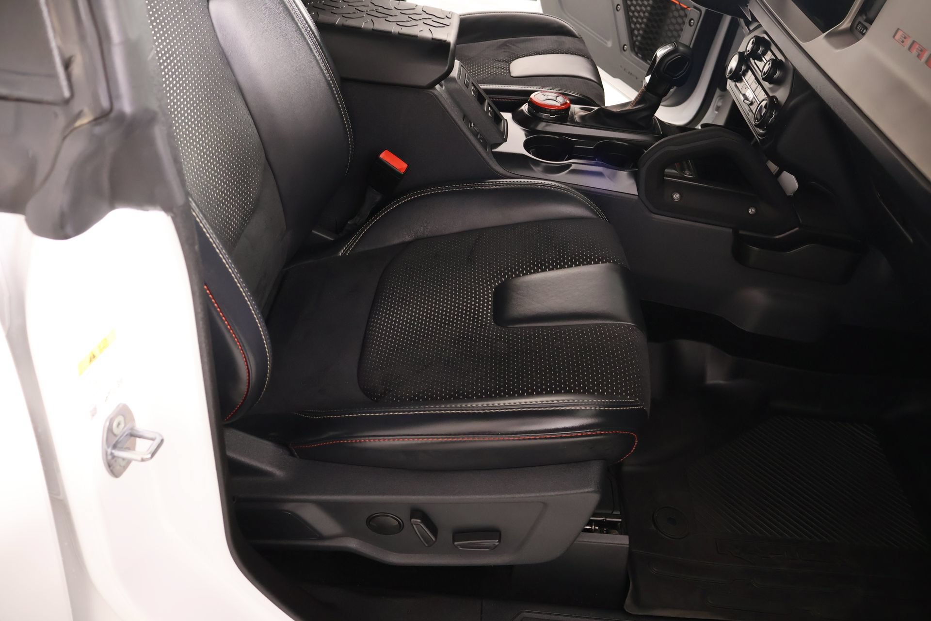 Used 2024 Ford Bronco Raptor AWD/4WD image 14