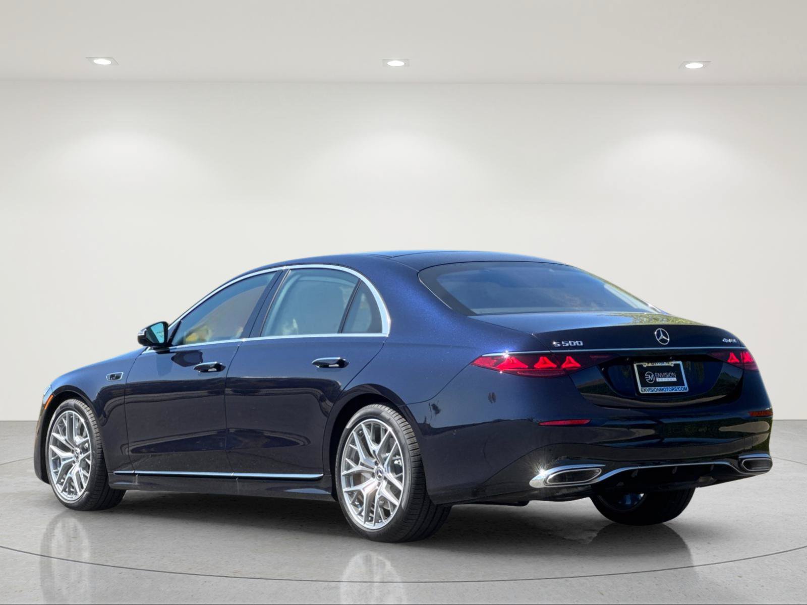 New 2027 Mercedes-Benz S 500 4MATIC image 3