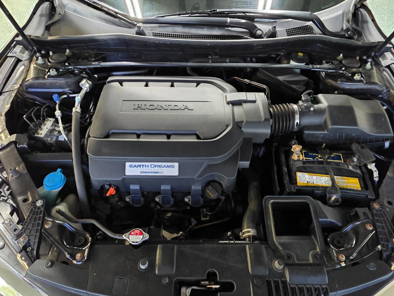Used 2016 Honda Accord Touring image 43