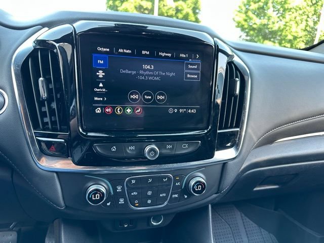 Used 2023 Chevrolet Traverse LT w/ LPO, Floor Liner Package AWD/4WD image 28