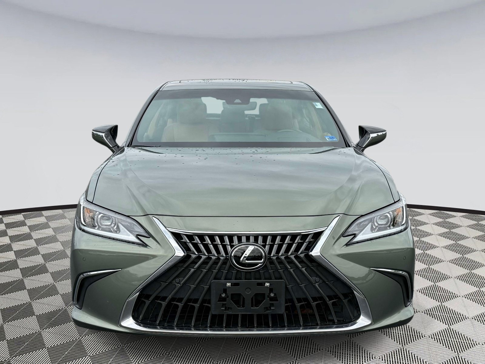 Used 2024 Lexus ES 300h w/ Premium Package FWD image 6