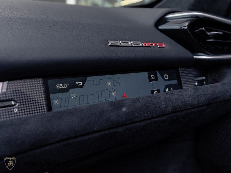 Used 2023 Ferrari 296 GTS RWD image 26