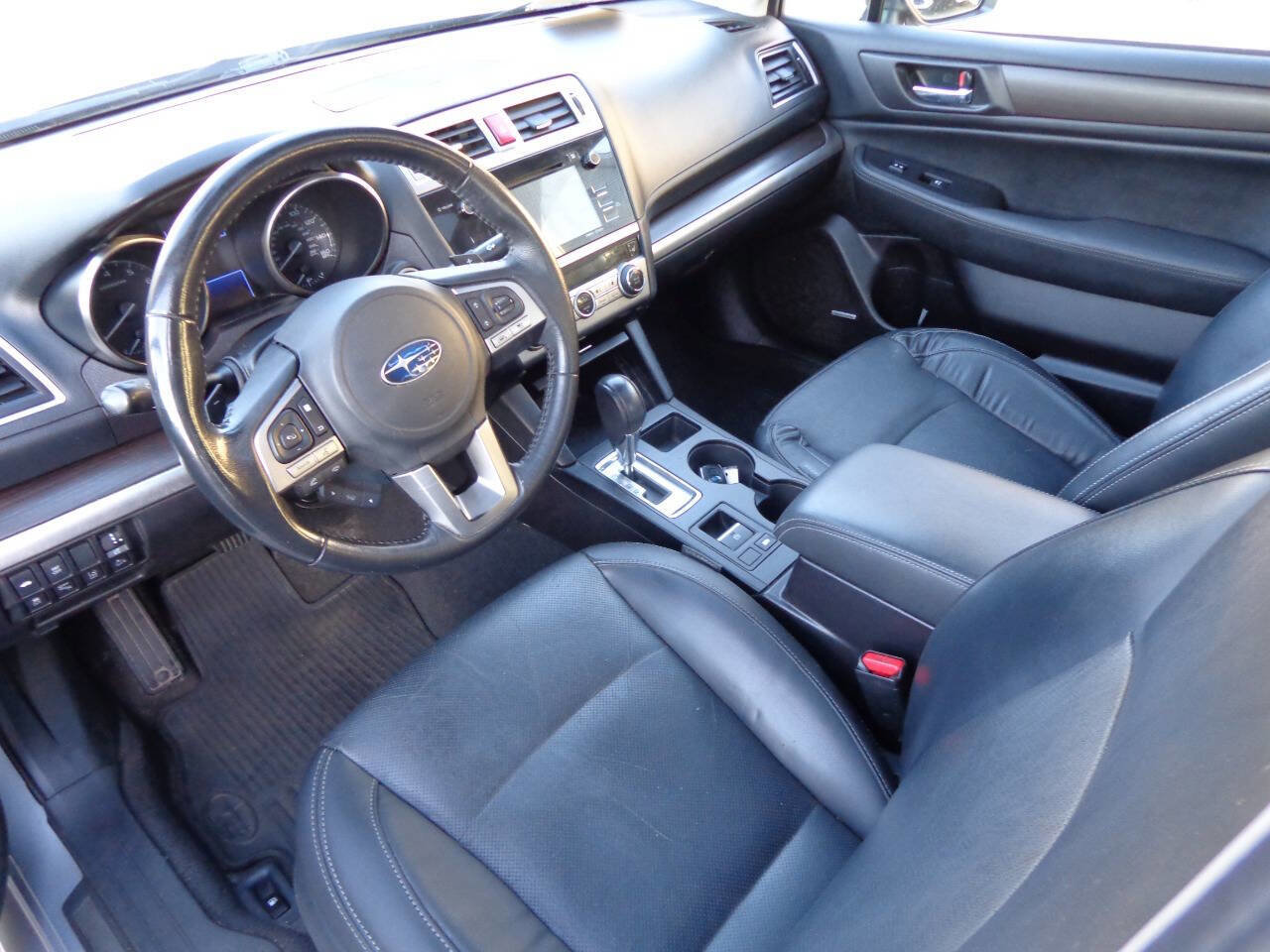 Used 2016 Subaru Legacy 3.6R Limited image 8