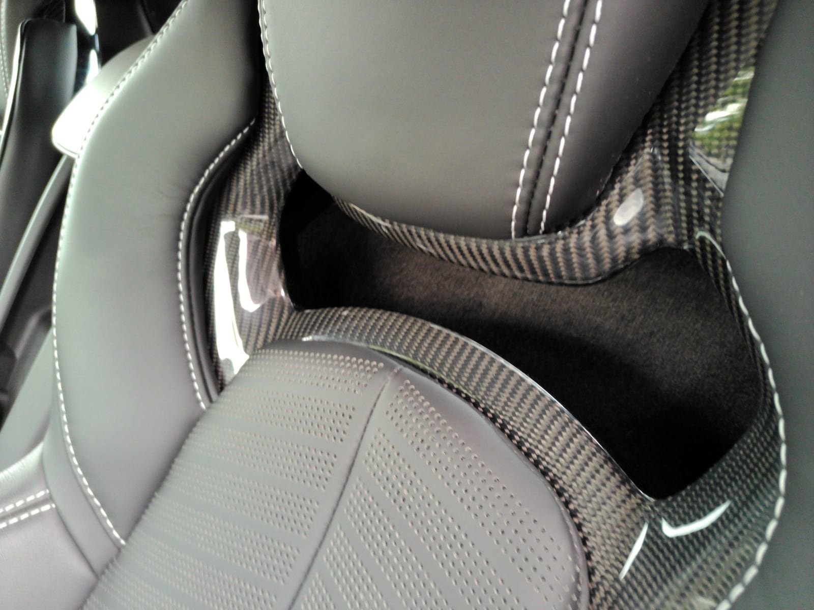 Used 2024 Chevrolet Corvette Stingray Preferred Cpe w/ Battery Protection Package RWD image 12