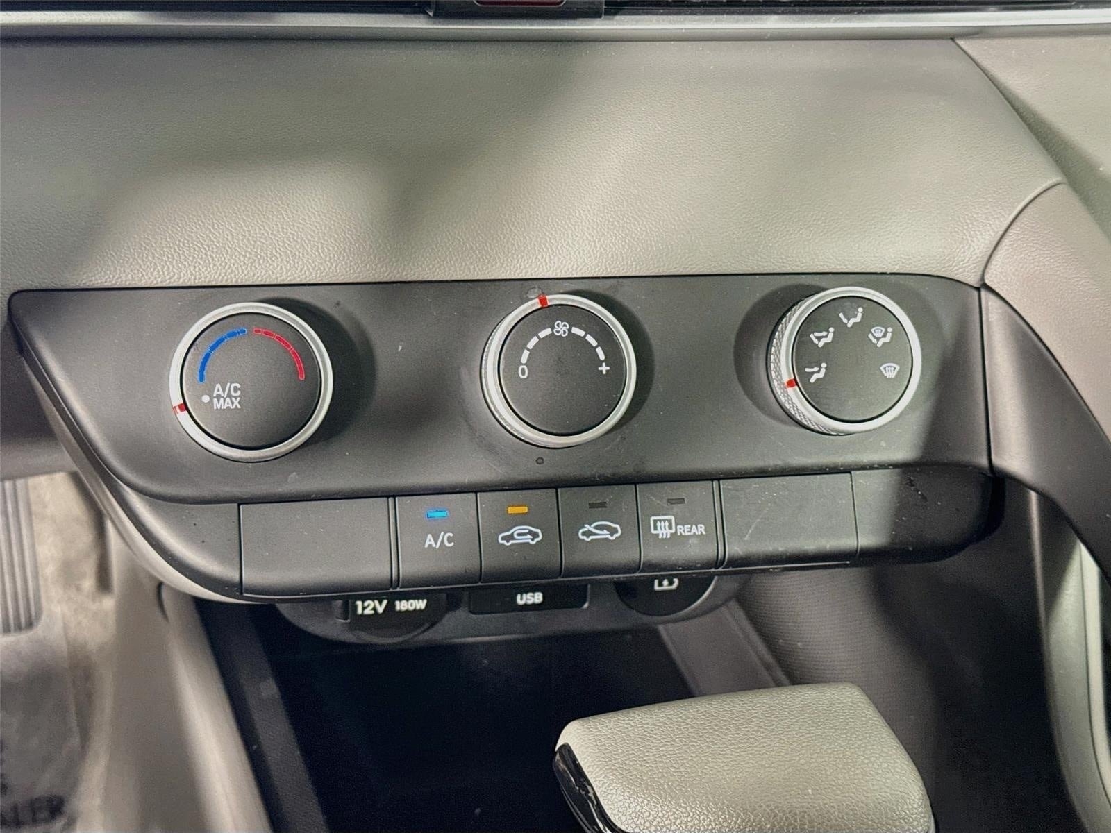 Used 2024 Hyundai Elantra SE FWD image 16