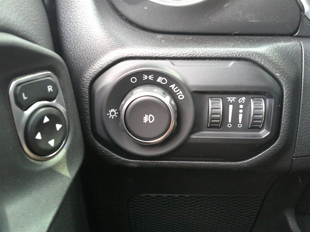 Used 2022 Jeep Wrangler Unlimited Rubicon 392 w/ Xtreme Recon 35" Tire Package image 36