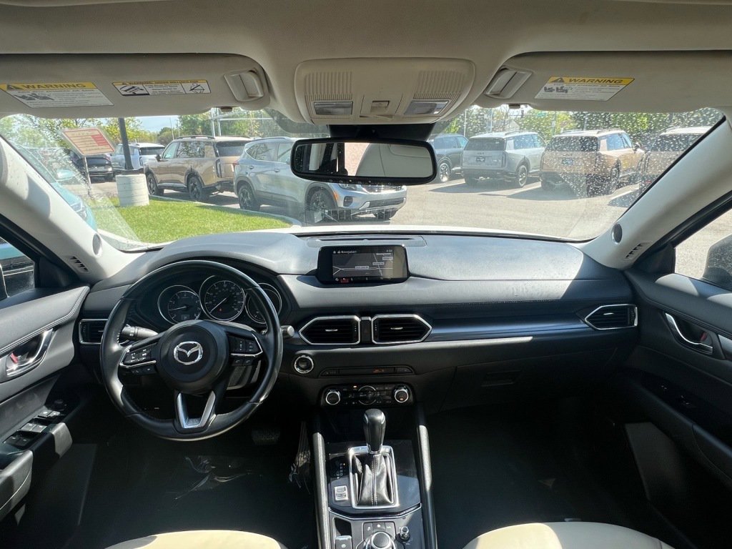 Used 2018 MAZDA CX-5 Touring w/ Preferred Equipment Package FWD image 6
