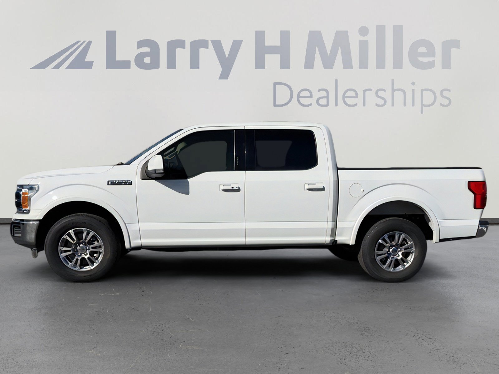 Used 2019 Ford F150 Lariat w/ Equipment Group 501A Mid image 2