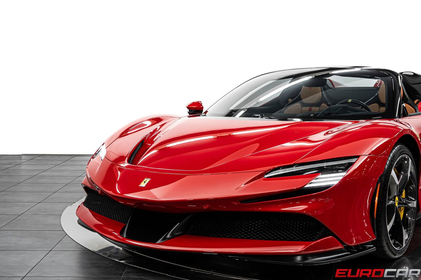 Used 2025 Ferrari SF90 Spider AWD/4WD image 16