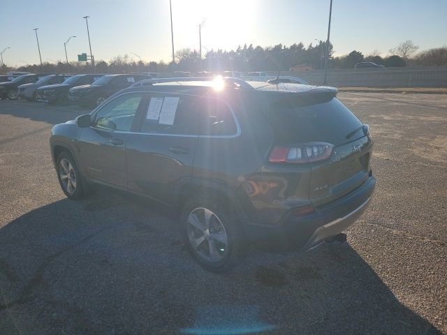 Used 2019 Jeep Cherokee Limited w/ Luxury Group image 22