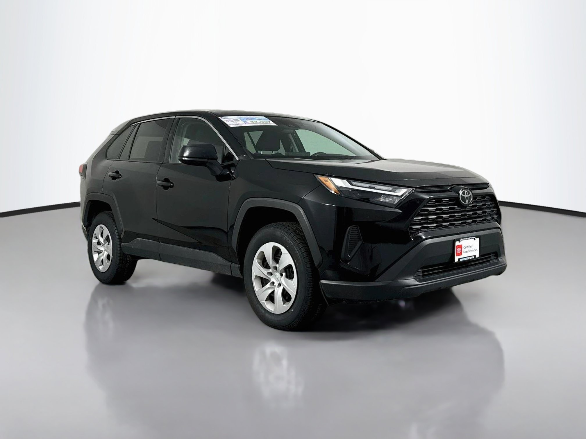 Certified 2025 Toyota RAV4 LE AWD/4WD image 1